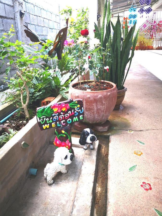 Hotel Ban Maitree Chiang Mai Exterior foto